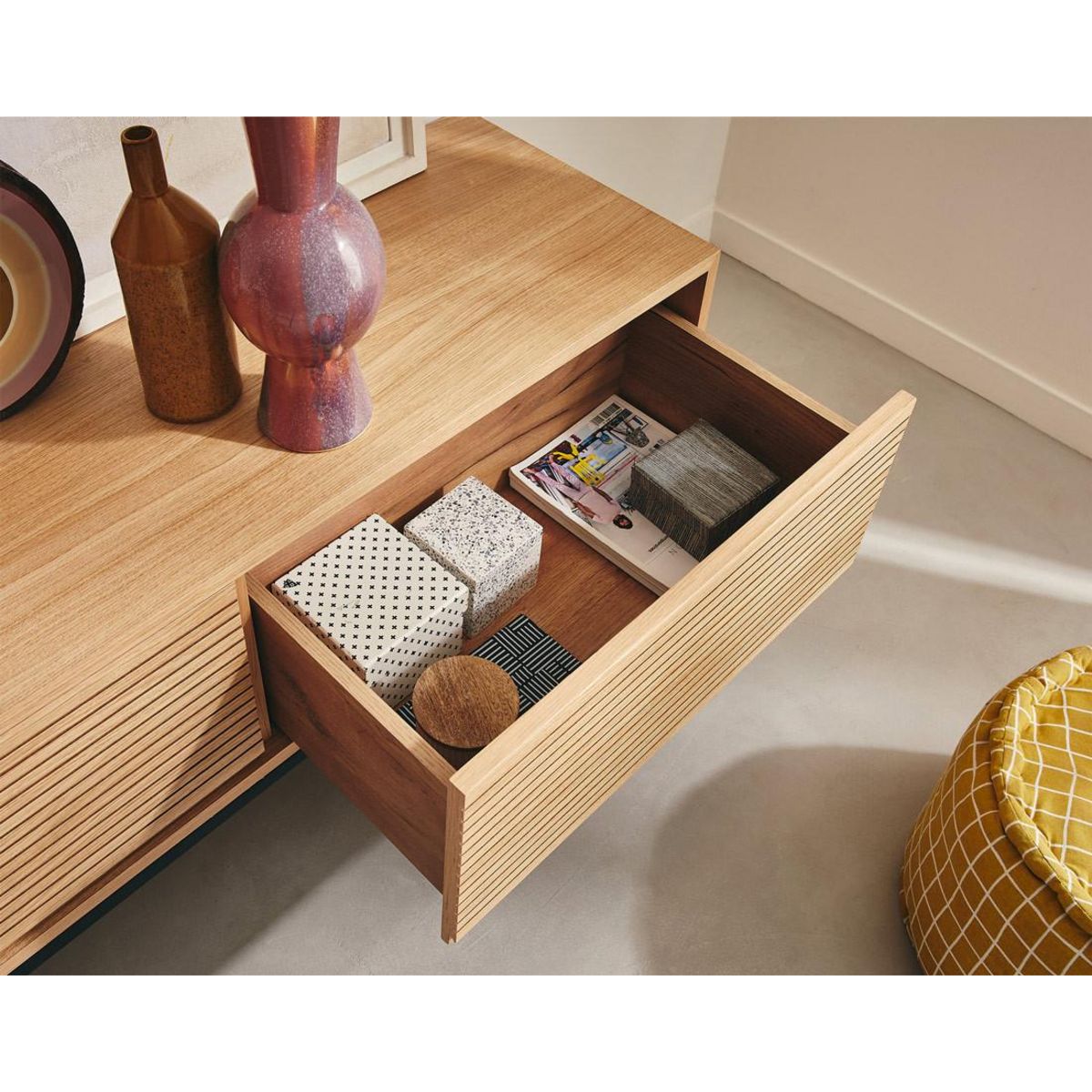 LISA DESIGN Zapallar - meuble tv - effet bois et noir - 206 cm