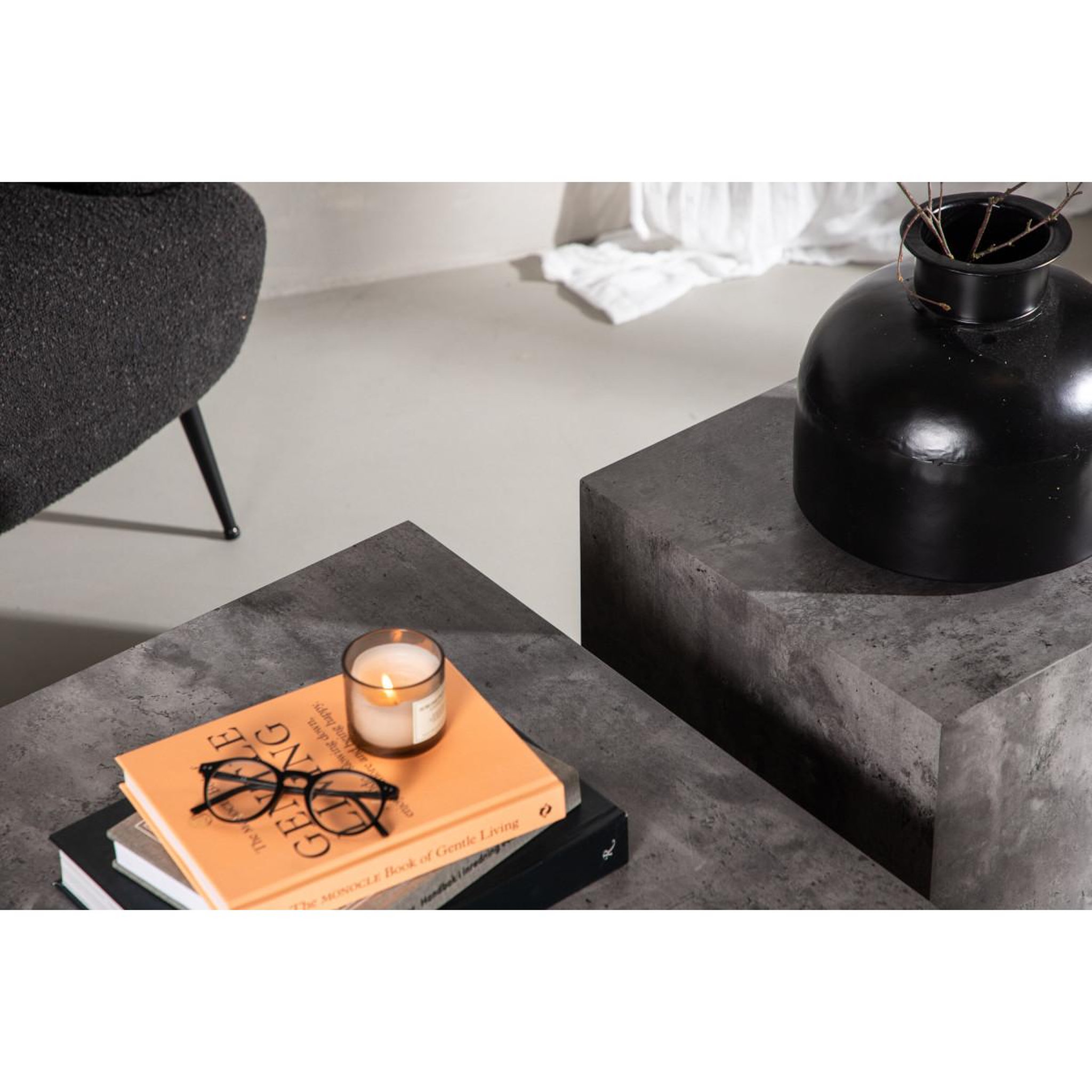 Voir la diapositive 6 : Paris Prix Lot de 2 tables basses effet marbre  york  80cm gris