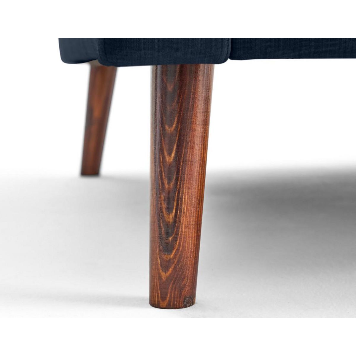 LISA DESIGN Ostrava - canapé droit 3 places en velours pieds en bois