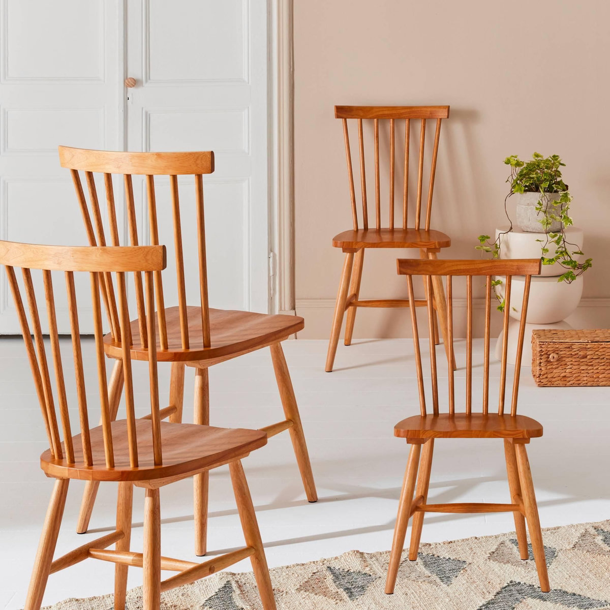 SWEEEK Lot de 4 chaises naturelles à barreaux en bois d'hévéa. ROMIE. L 50.8 x P 44.2 x H 90cm