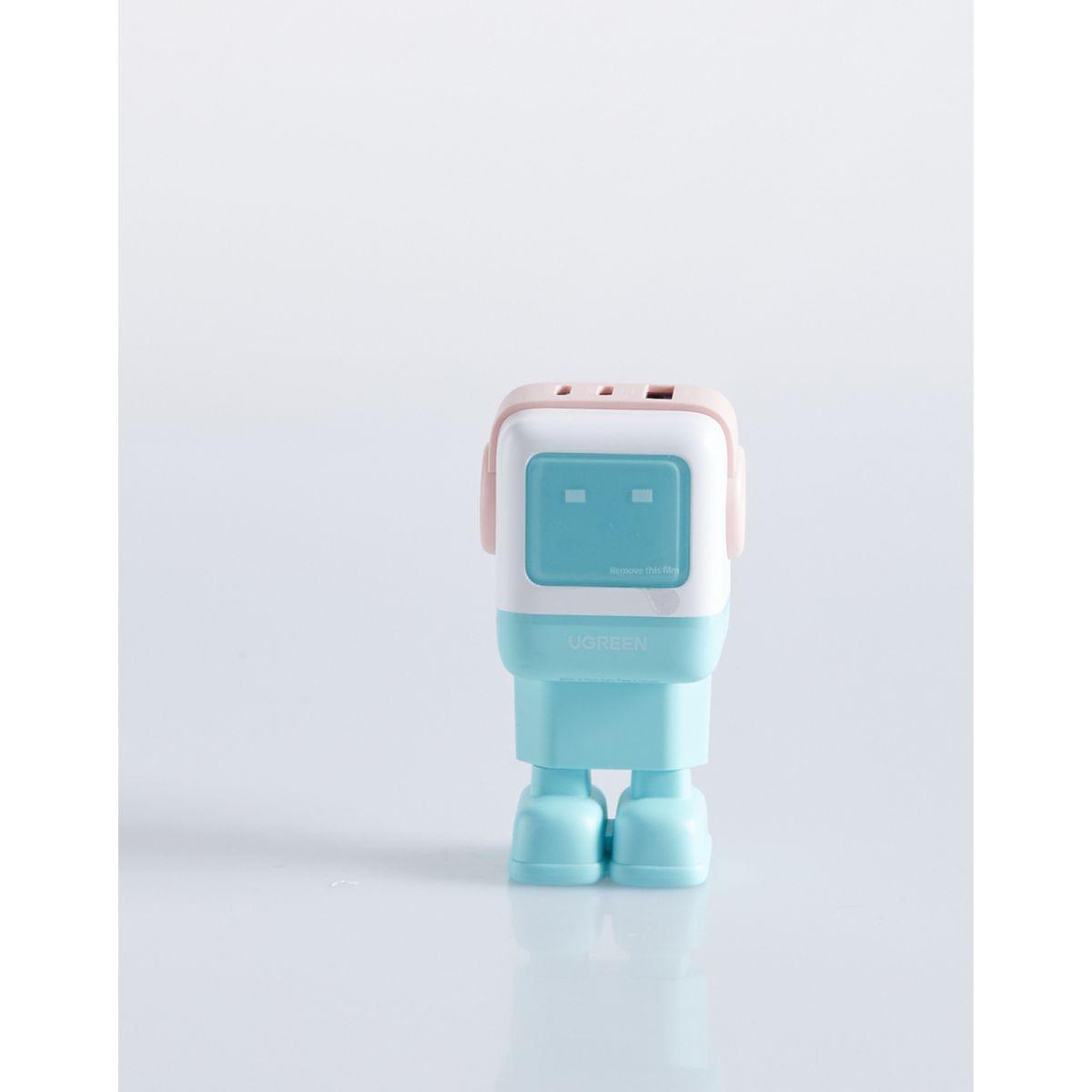 Voir la diapositive 2 : UGREEN Chargeur Robot 3ports USBC/USBA 65W Turquoise