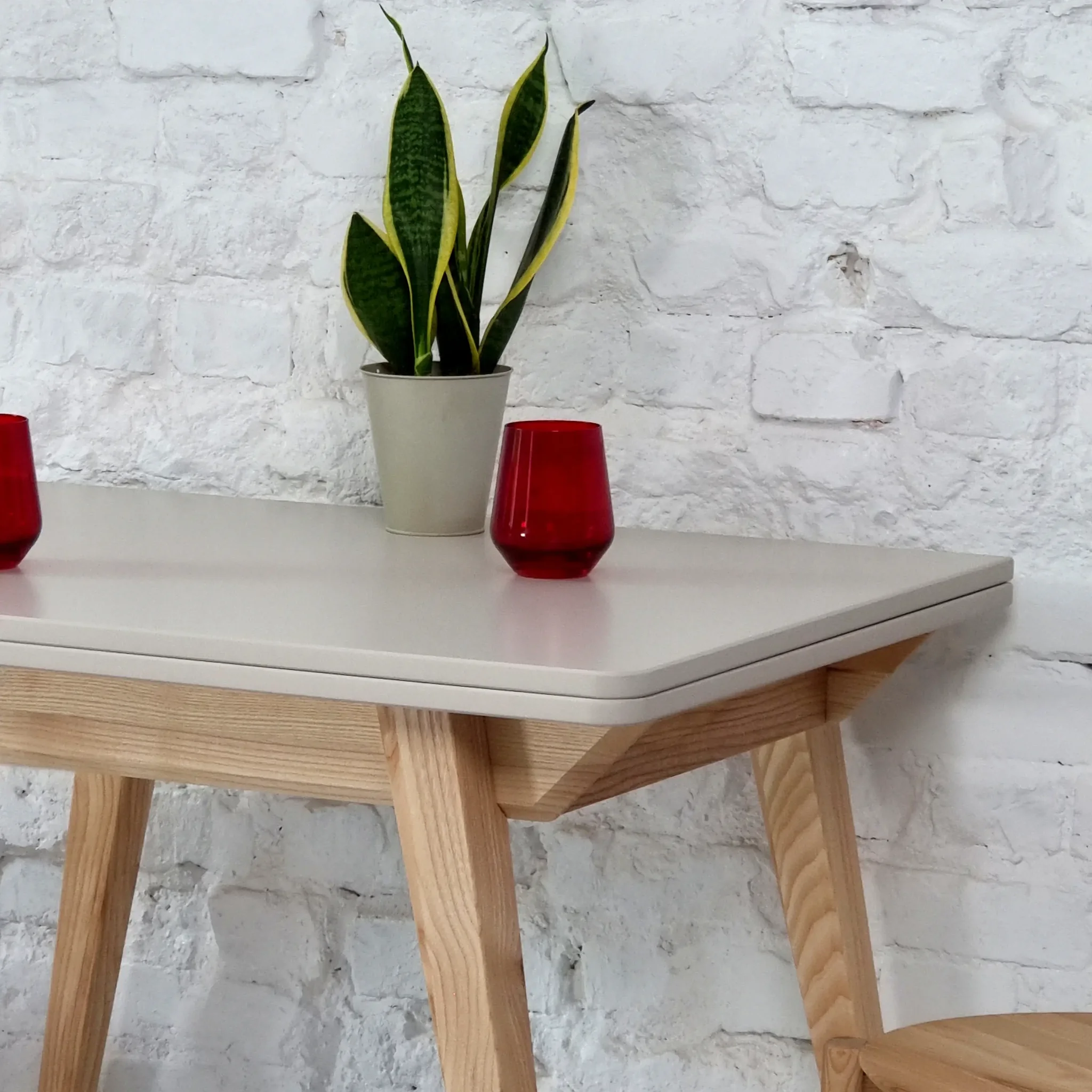 Voir la diapositive 5 : RAGABA Envelope Table à manger extensible