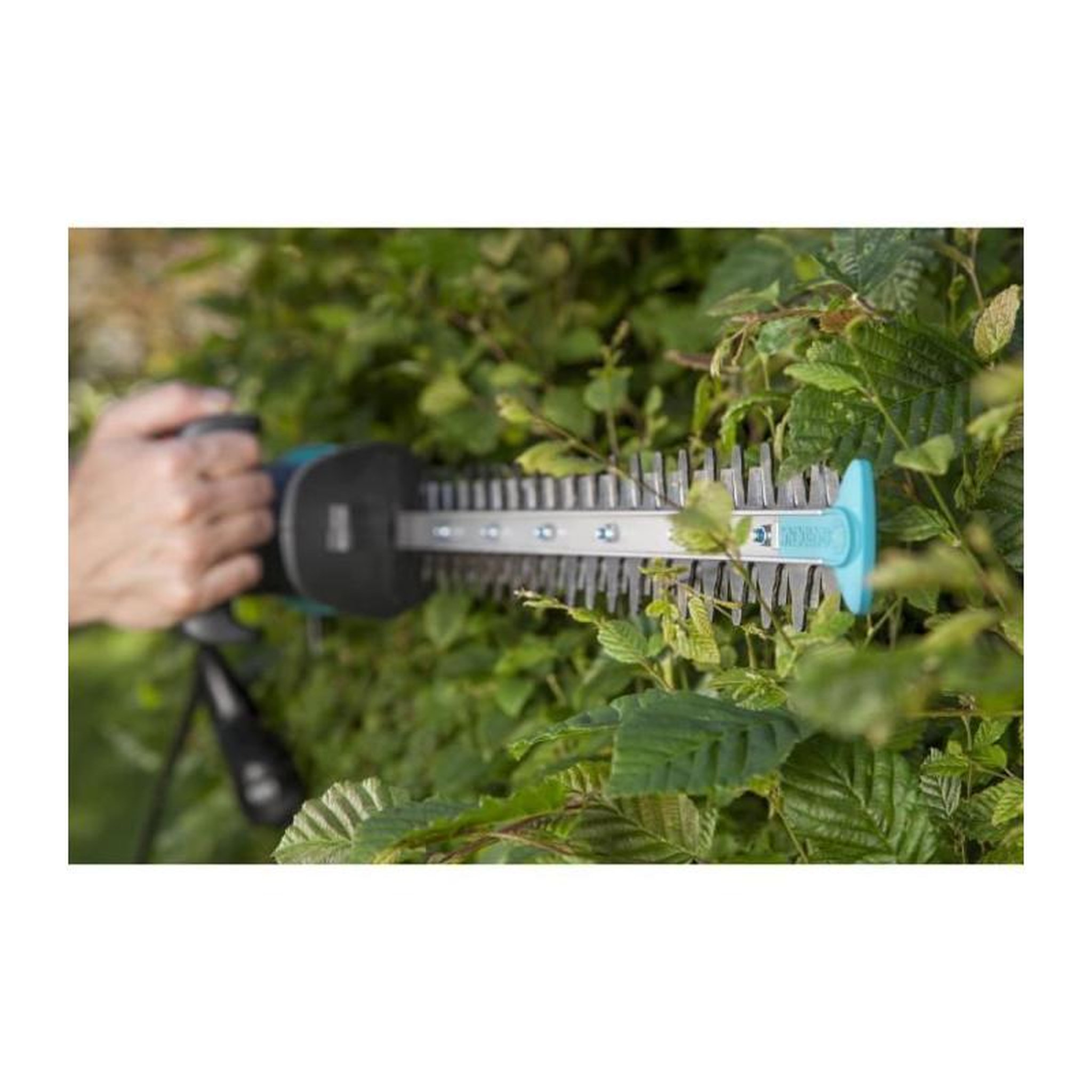 Voir la diapositive 3 : Gardena GARDENA Taille-haies electrique EasyCut 500 /55cm - 500W