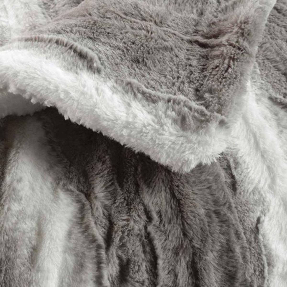 Paris Prix Plaid Imitation Fourrure  Sven  125x150cm Naturel