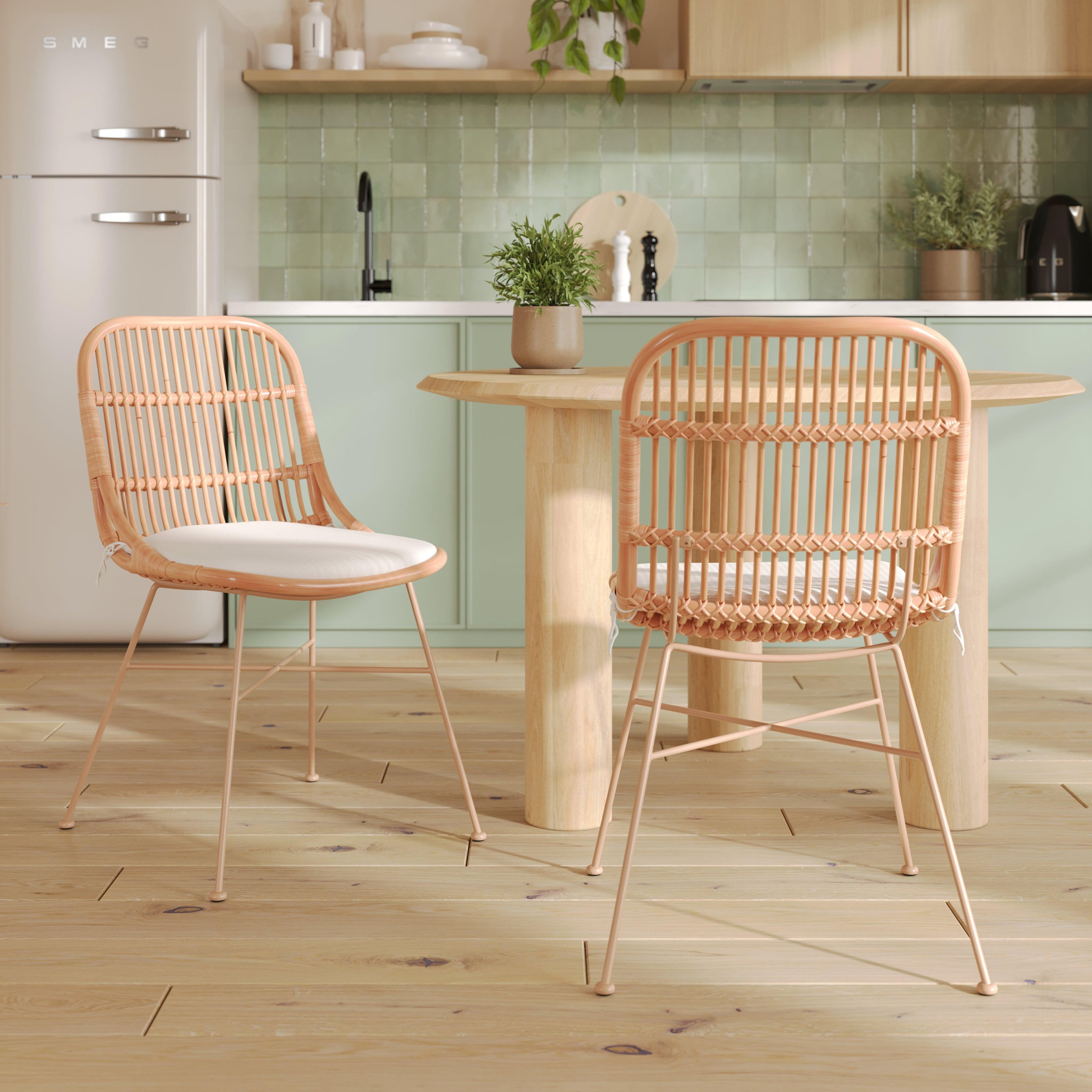 Voir la diapositive 2 : MAISON PAVANE Lot de 2 chaises en rotin beige et pieds en métal beige-moon