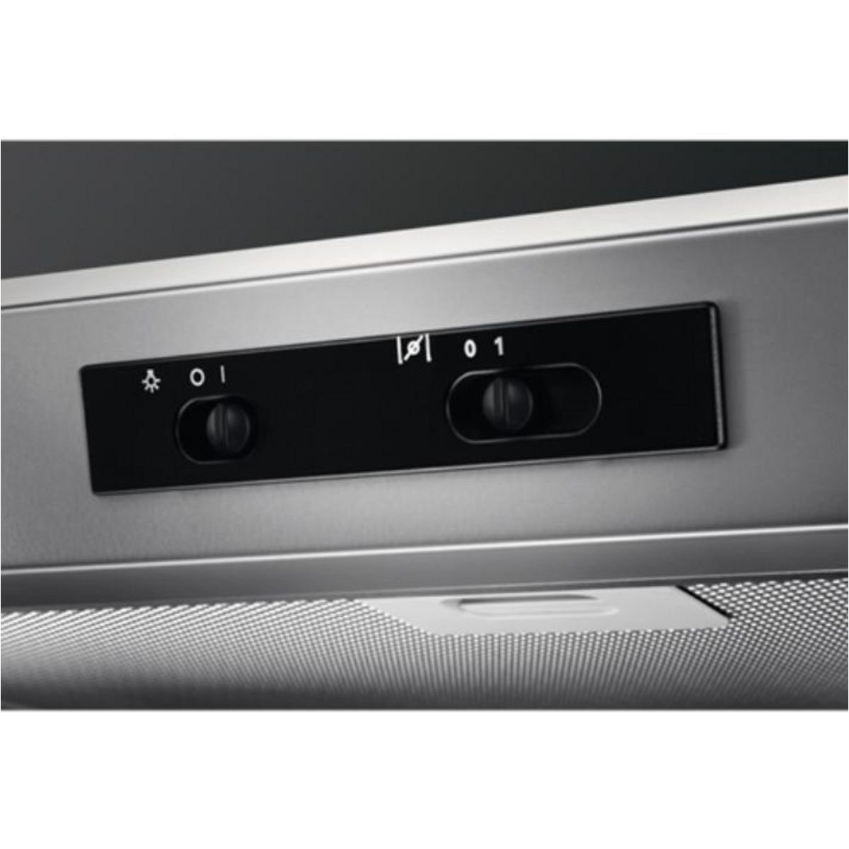 ELECTROLUX Hotte visière 60cm 272m3/h noir - efu216k