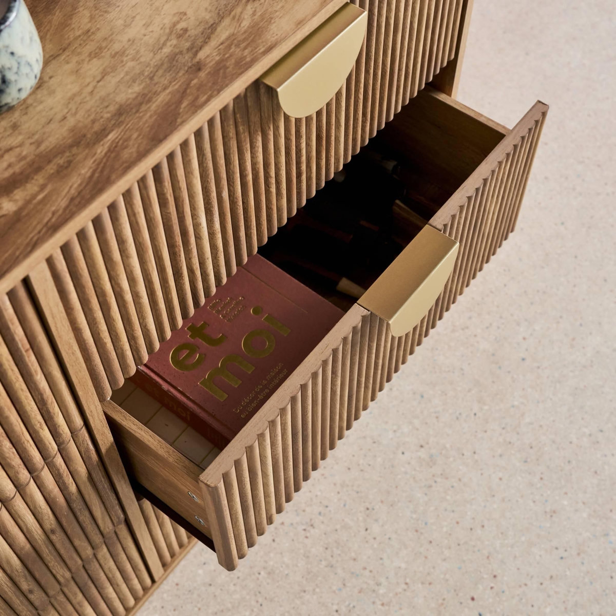 SWEEEK Commode décor bois de manguier rainuré 6 tiroirs - 120 x 39 x 79 cm - Celian