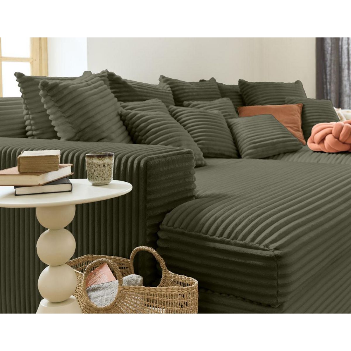 LISA DESIGN Collins - canapé droit 4 places avec double méridienne - assise profonde - velours côtelé grosses côtes