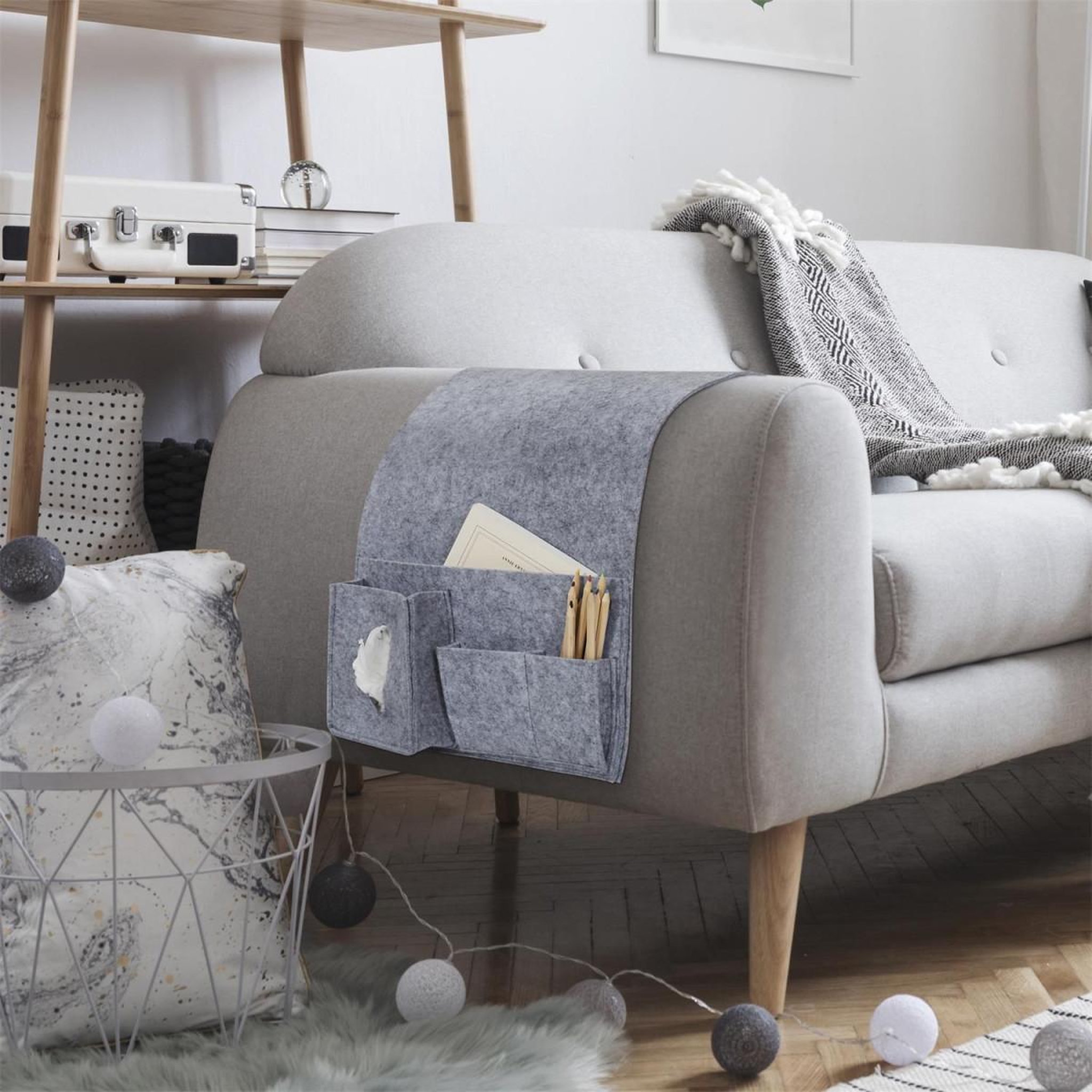 Voir la diapositive 2 : The Home Deco Factory Pochette de rangement  canapé  24cm gris