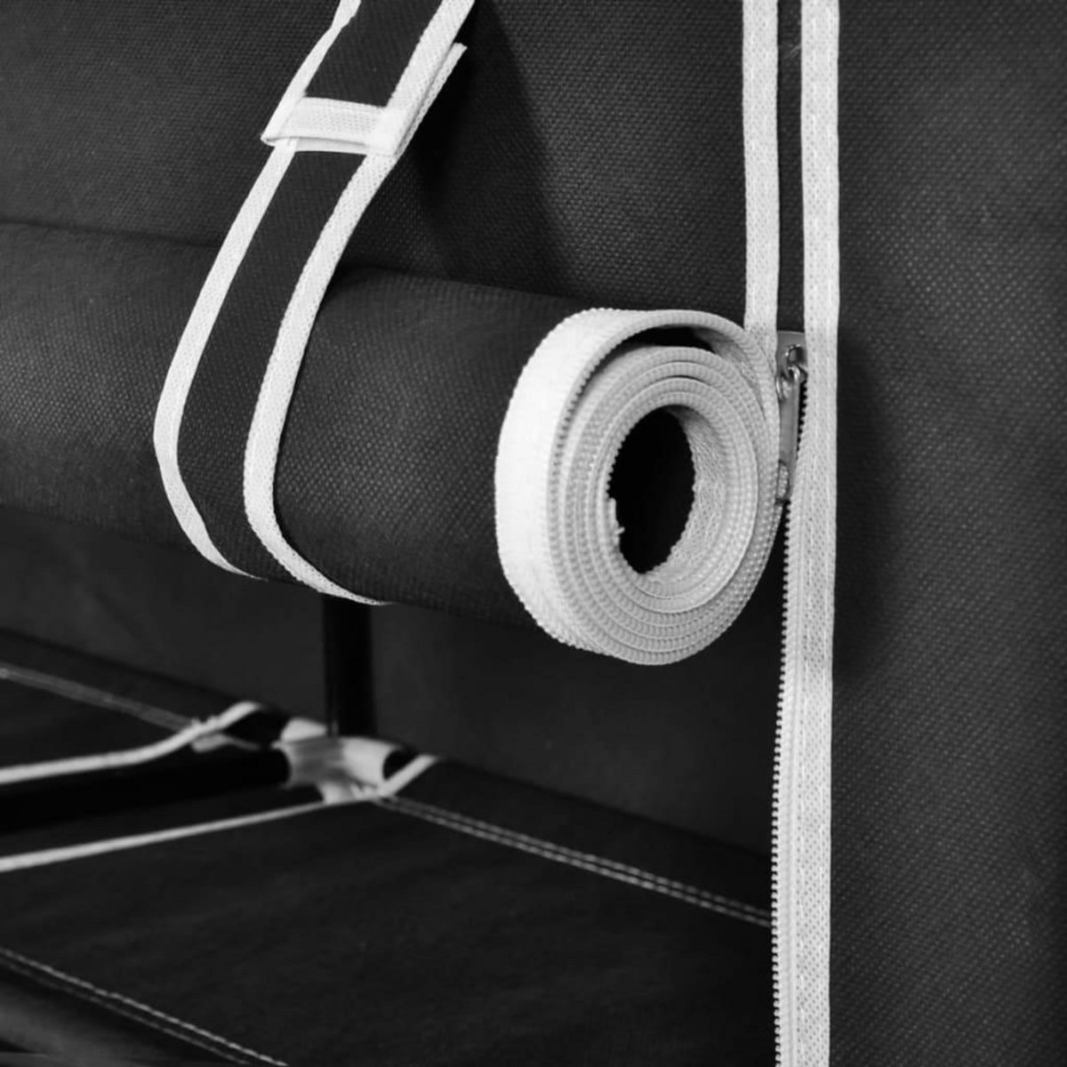 VIDAXL Armoire a chaussures avec housse 115 x 28 x 110cm Tissu Noir