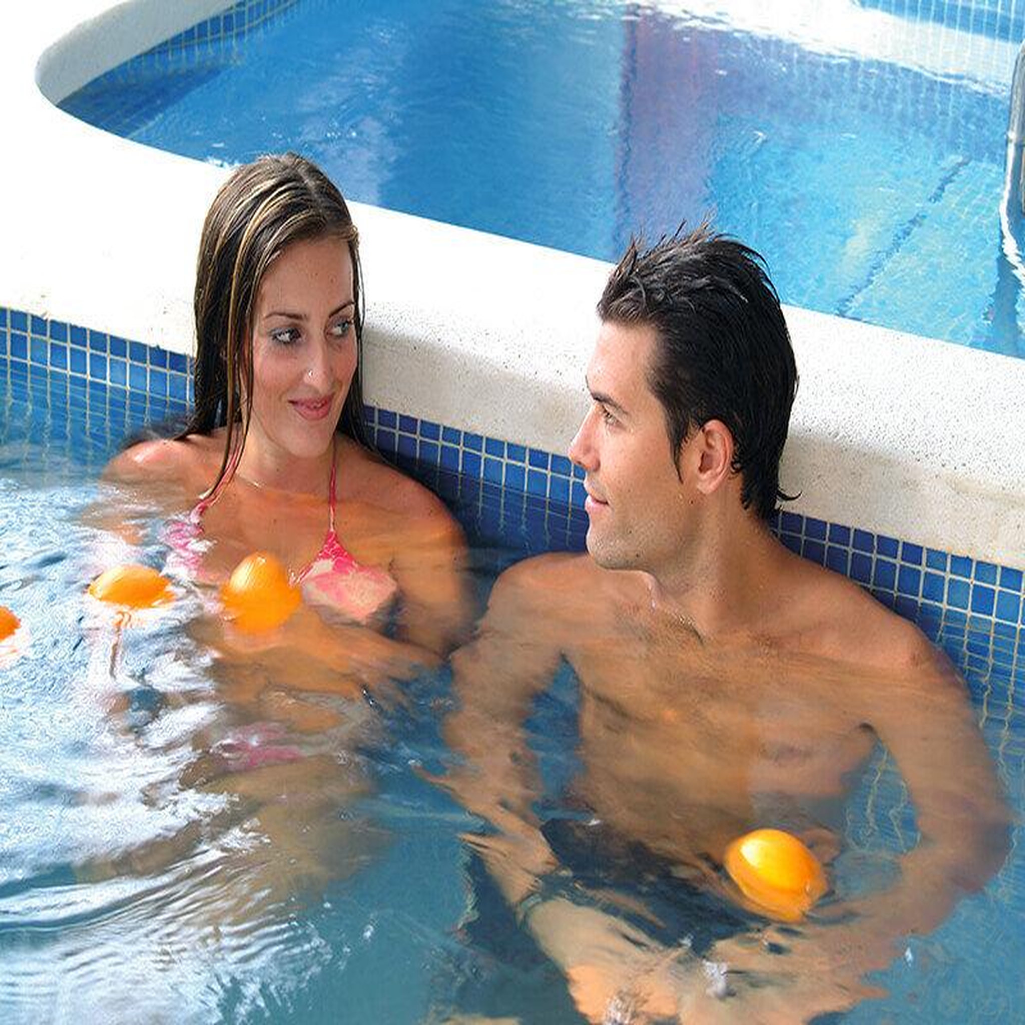 Voir la diapositive 2 : Smartbox Bienfaits de l'eau : spa et détente en duo - coffret cadeau bien-être