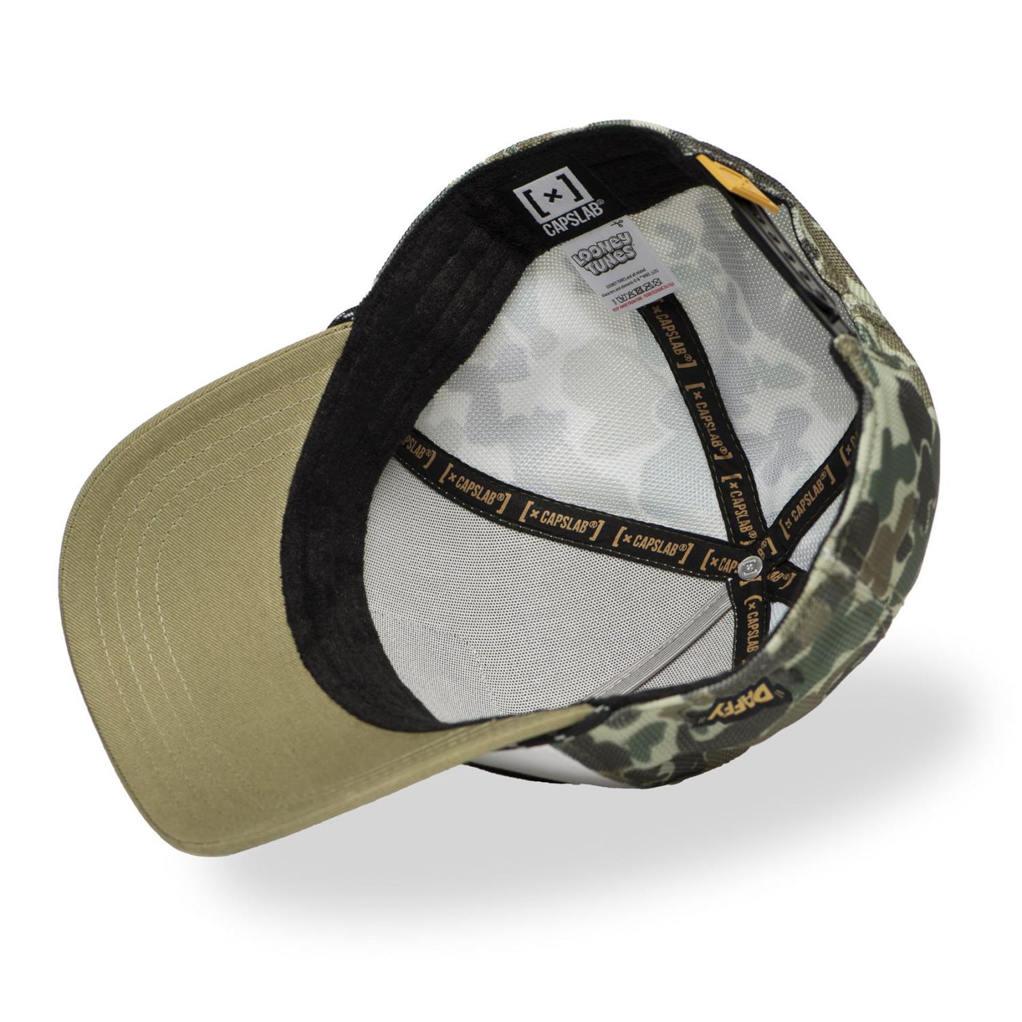 Voir la diapositive 6 : CAPSLAB Casquette trucker premium avec filet looney tunes daffy camo