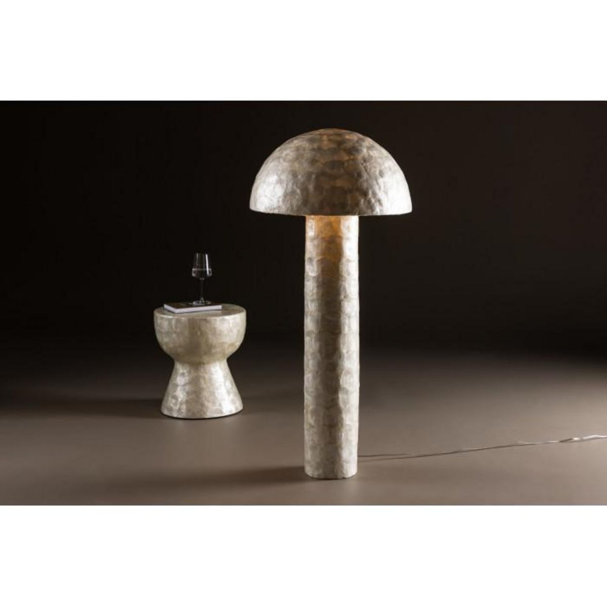 Paris Prix Lampadaire Design en Capiz  Lindon  120cm Gris Clair