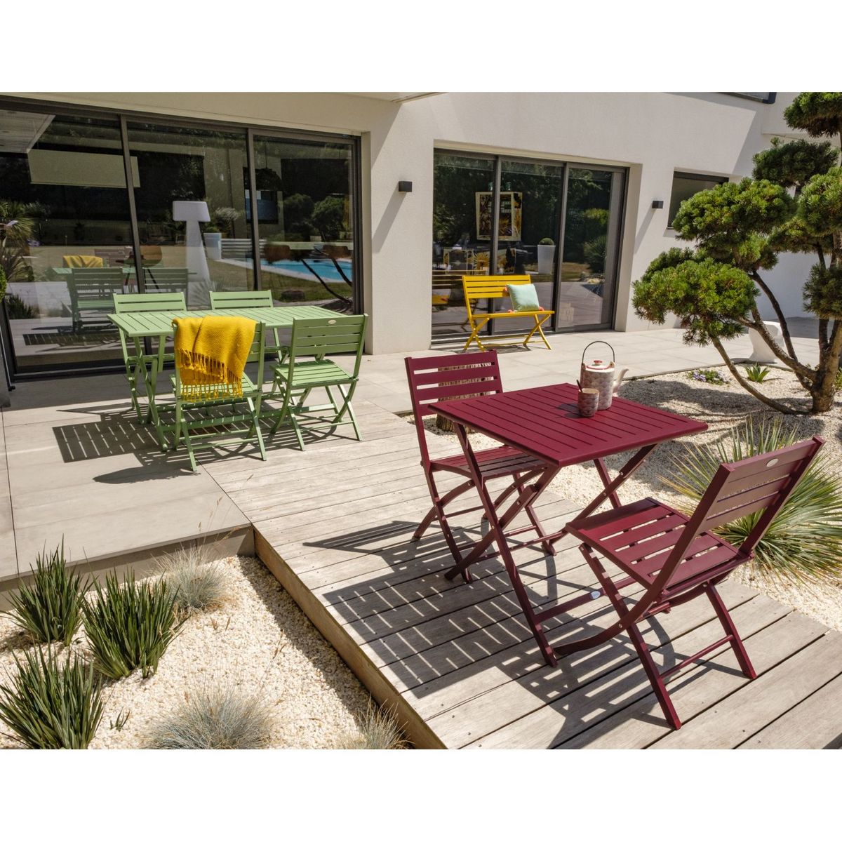 DCB GARDEN Chaise de jardin pliante - Aluminium - Rouge carmin - MARIUS