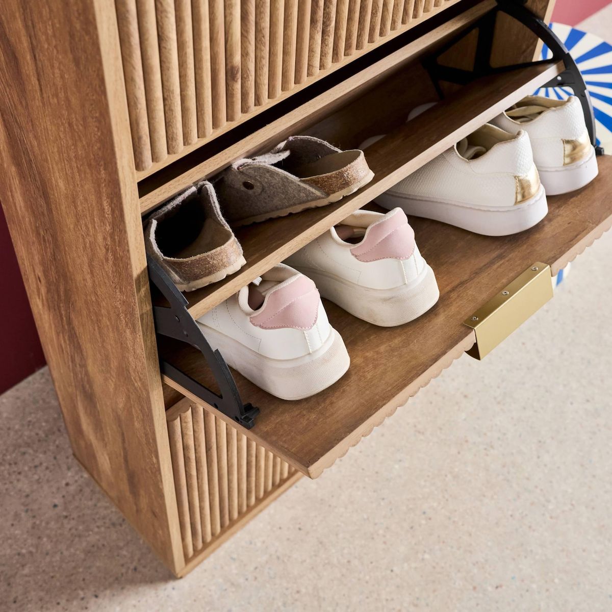 SWEEEK Meuble à chaussures décor bois de manguier rainuré 3 abattants - L 60 x P 25 x H 121 cm - Celian