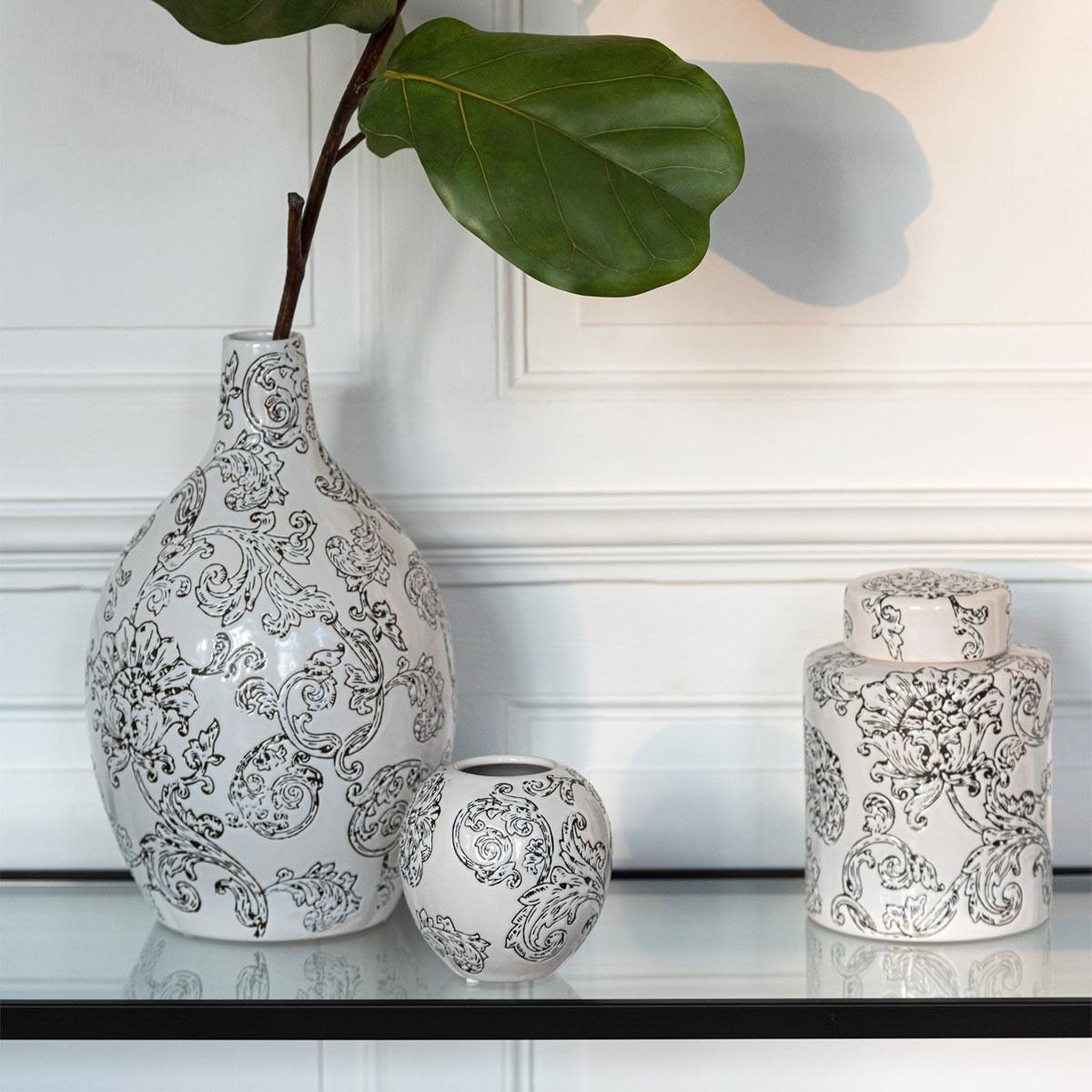 Voir la diapositive 3 : J-LINE Vase rond en porcelaine  zen  33cm noir & blanc