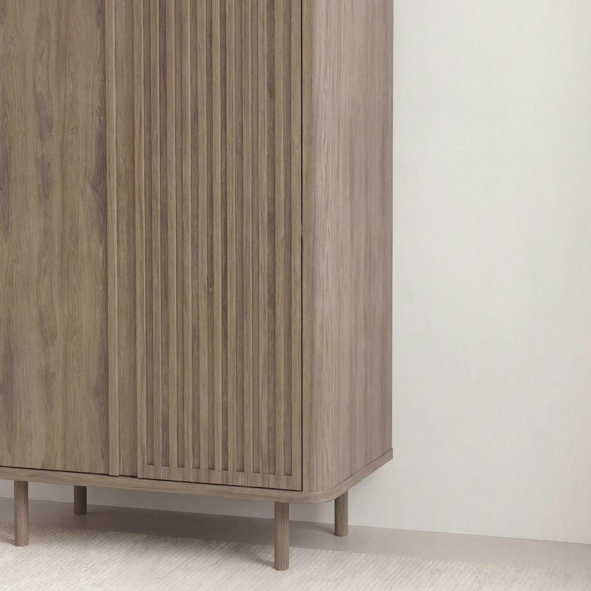 Voir la diapositive 6 : CASANOVA PARIS BLOOM - Commode 2 tiroirs 86cm en mélamine - Chêne clair