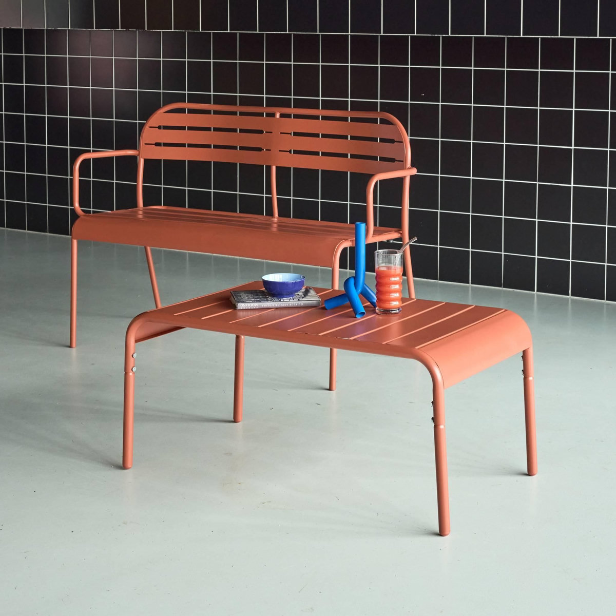 SWEEEK Table basse de jardin rectangulaire acier 90cm terracotta - Amélia