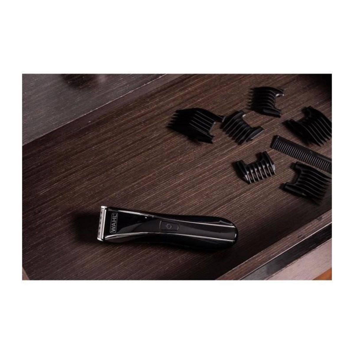 WAHL Tondeuse a cheveux - WAHL - 1911.0467 Lithium Pro LCD Clipper - 6 W - 100 min - 6 sabots - Noir