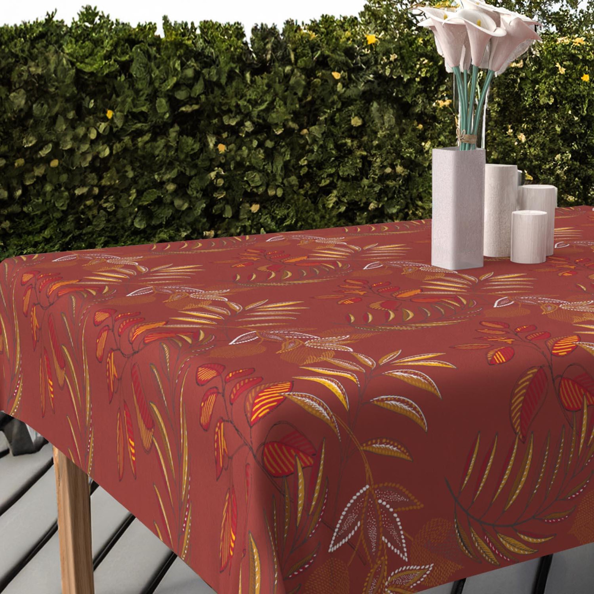 Voir la diapositive 3 : SOLEIL D'OCRE Nappe imprimée anti-tâches FLORES, par Soleil d'Ocre
