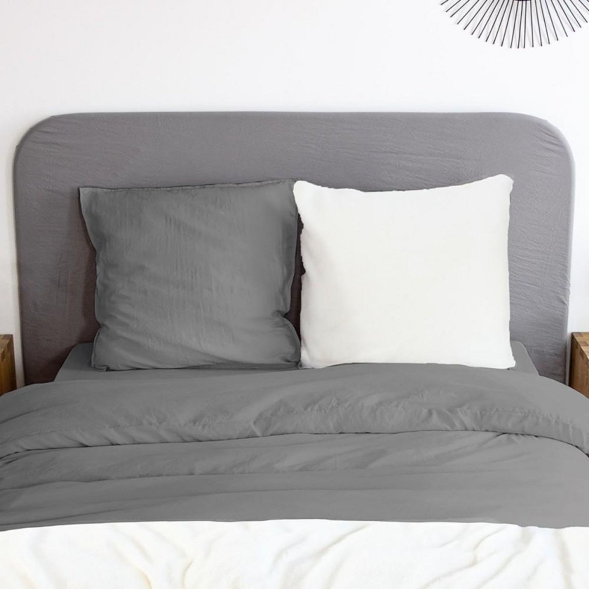 COTE DECO Housse de couette 260x240 + 2 taies Chaude et douillette grise