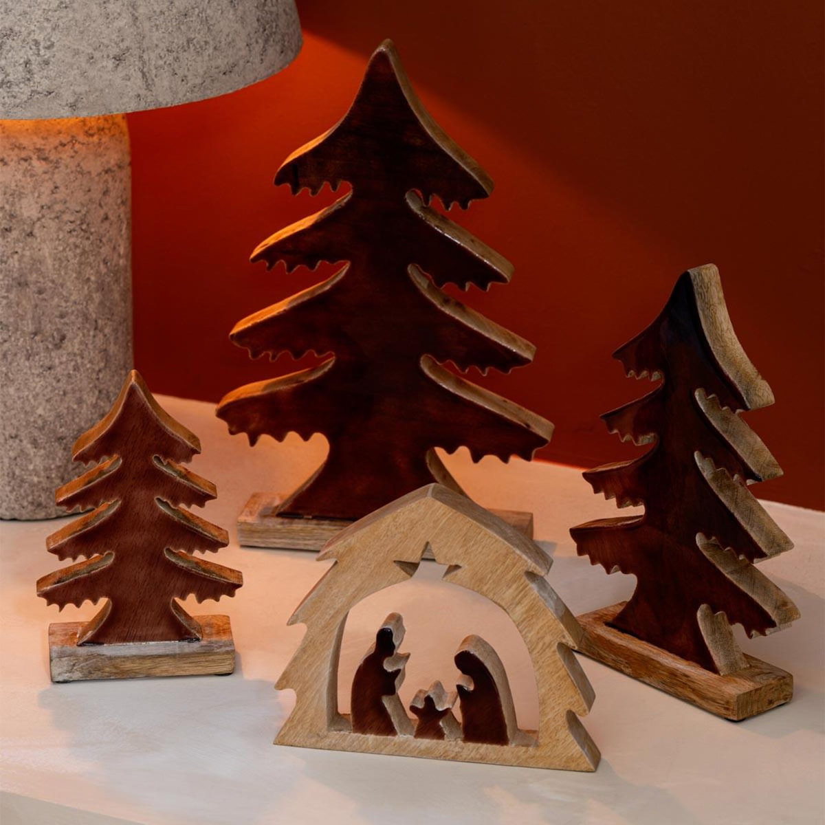 Paris Prix Crèche Sapin en Bois  Ajourée  27cm Marron & Naturel