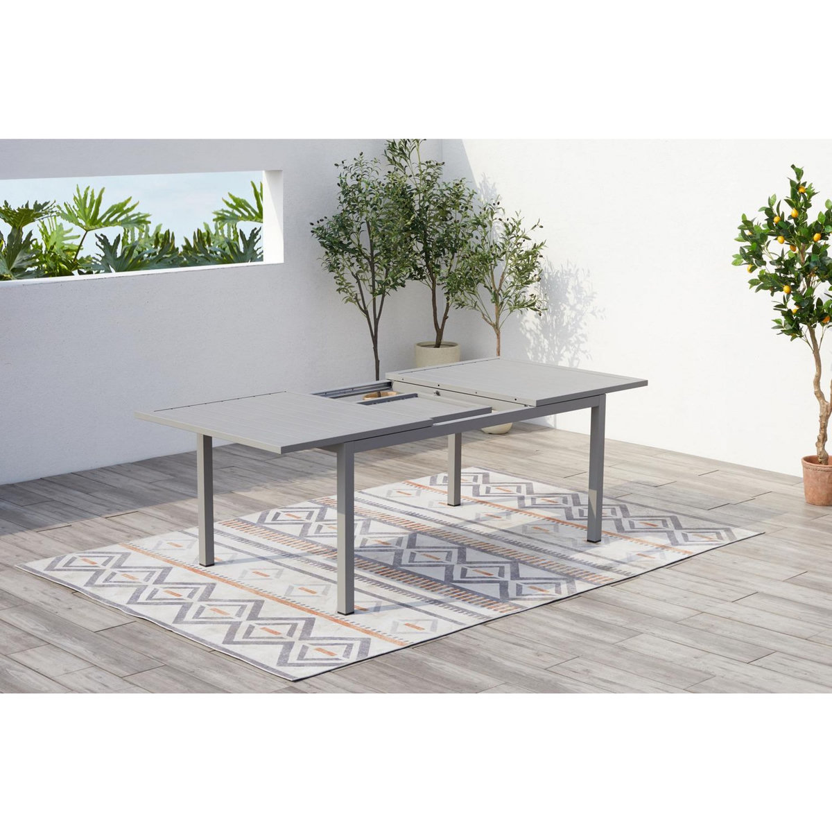 CONCEPT USINE Table de jardin extensible 6 chaises et 2 fauteuils en alu MEZZANE