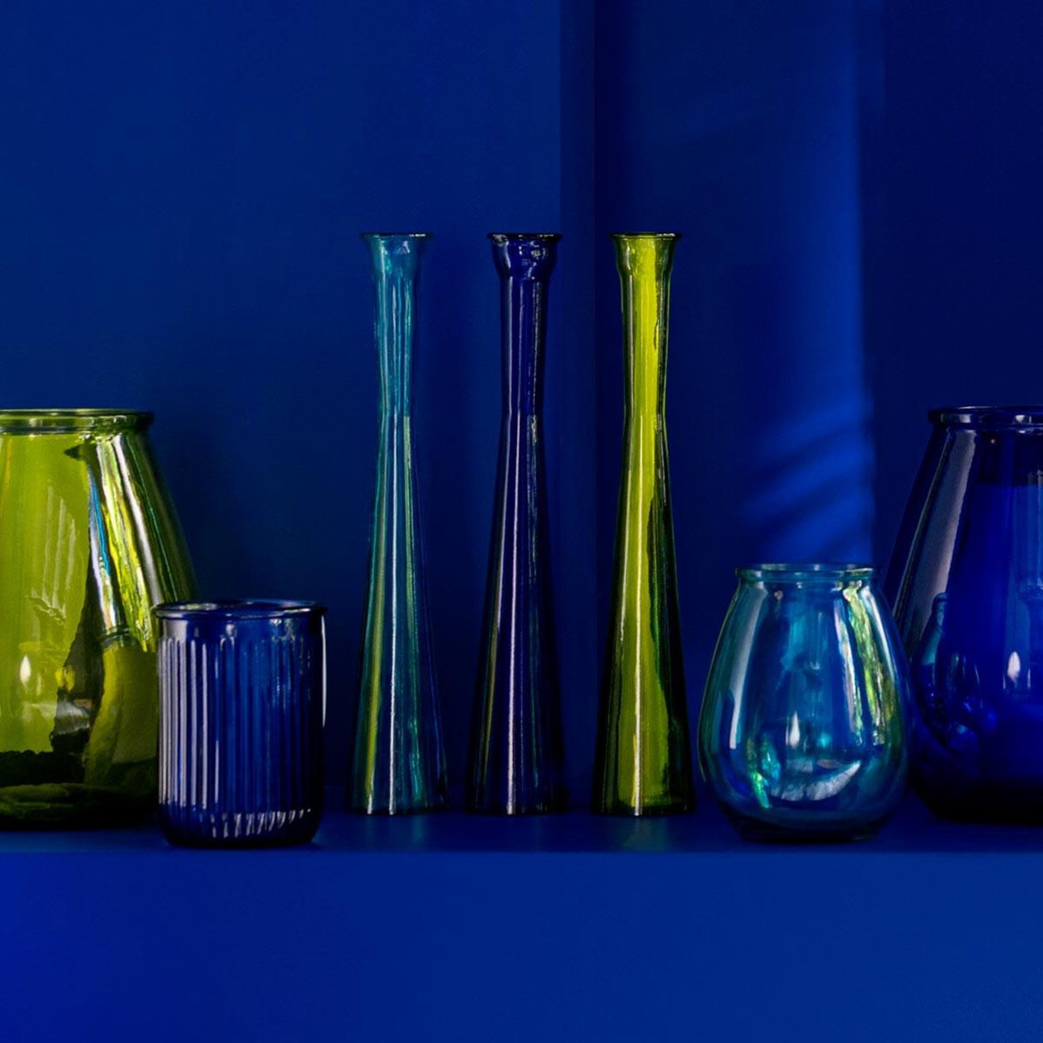 Voir la diapositive 2 : J-LINE Vase tube en verre  stripe  51cm bleu aqua