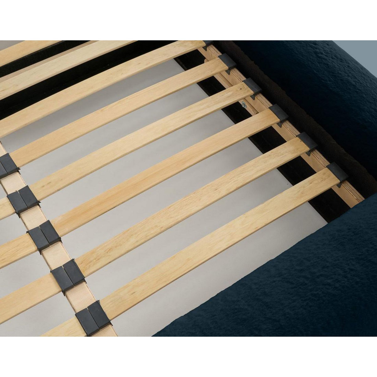 LISA DESIGN Sunset - lit coffre - 160x200 cm - sommier inclus - en fausse fourrure