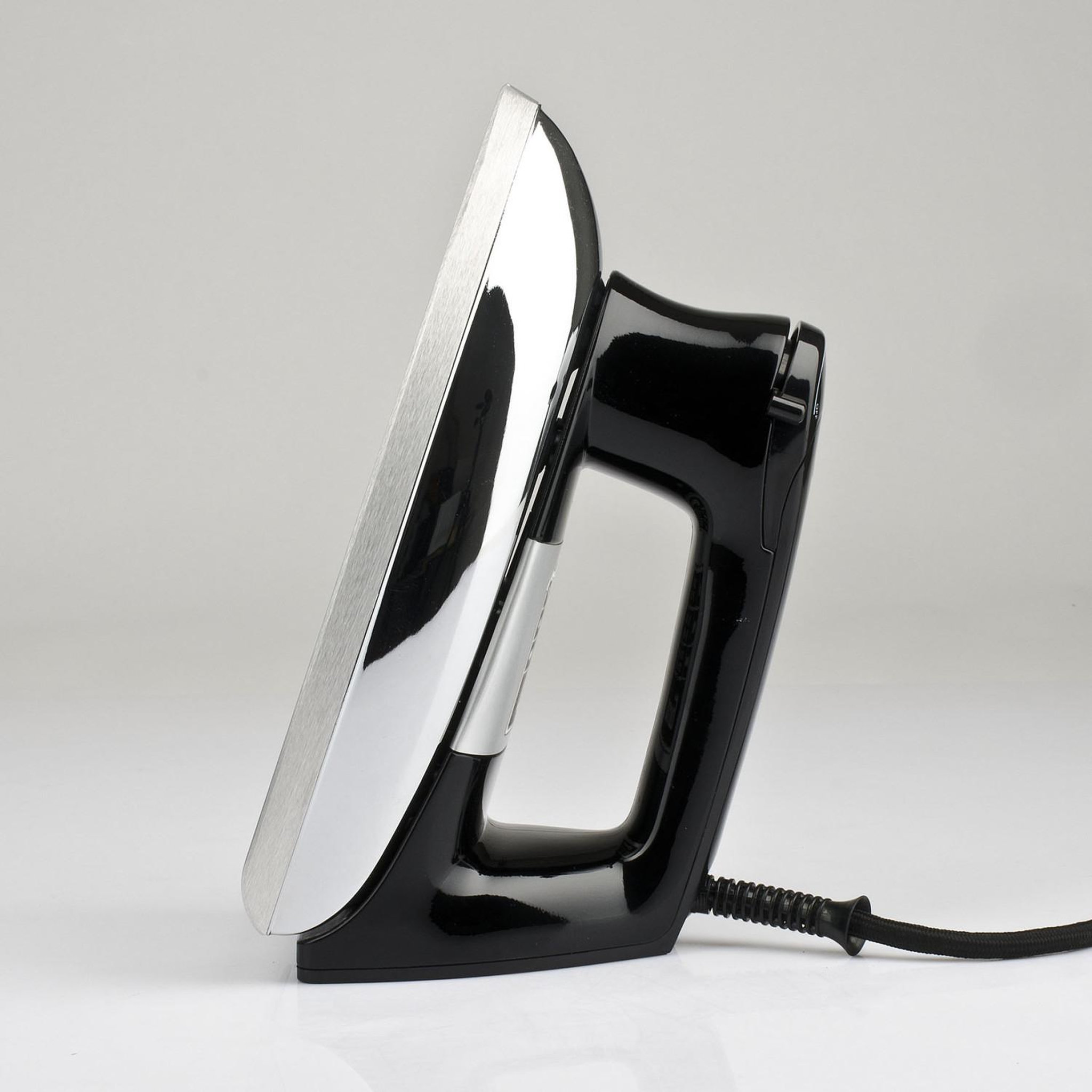 Voir la diapositive 3 : GIRMI Girmi st91 fer à repasse à sec semelle en aluminium 900 w noir, métallique