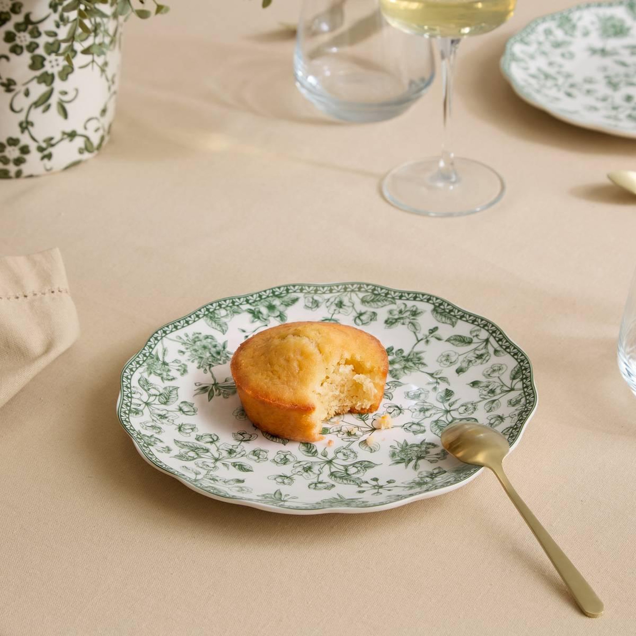 Voir la diapositive 4 : SECRET DE GOURMET Lot de 6 assiettes à dessert  lisière  21cm vert