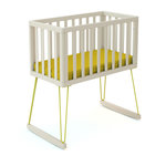 JURABABY Berceau à bascule ONLY en bois. Coloris disponibles : Jaune, Orange, Gris