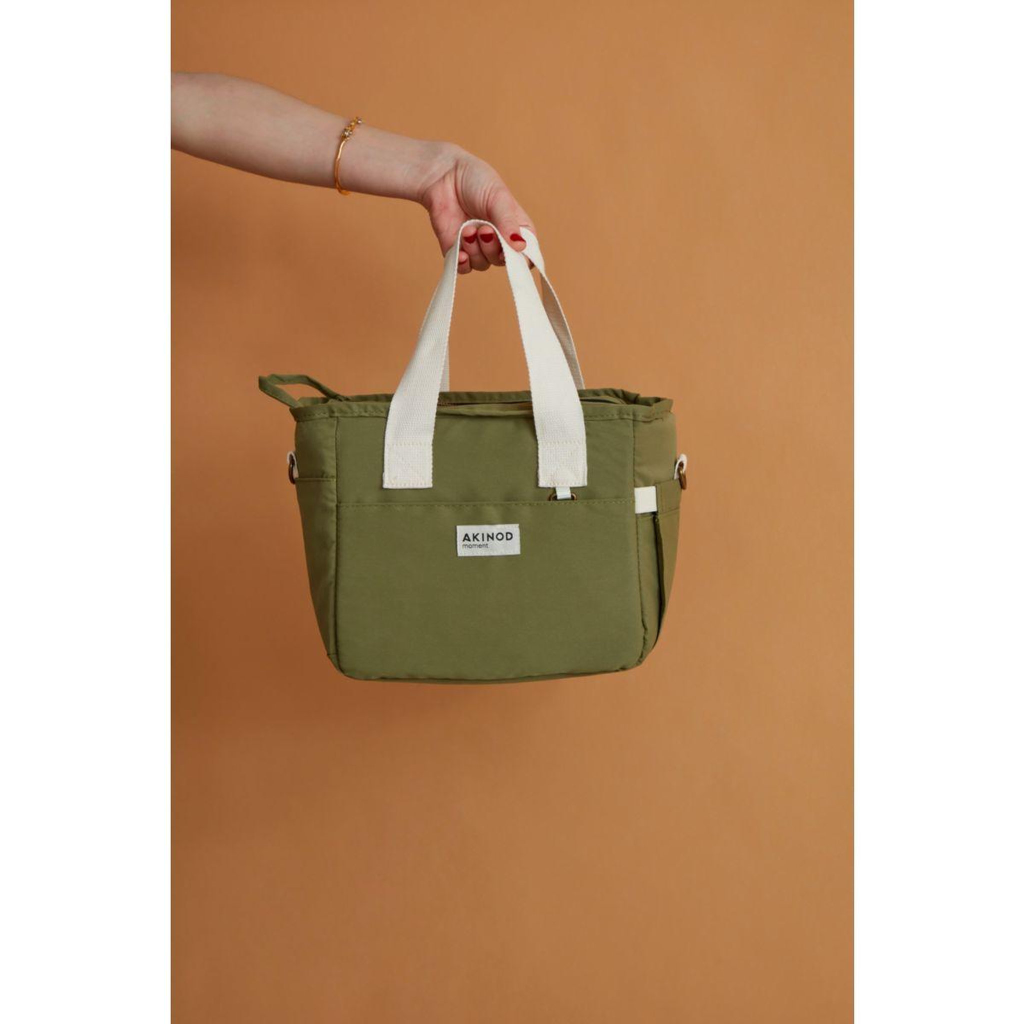 Voir la diapositive 3 : AKINOD Lunch bag 8h17 Olive