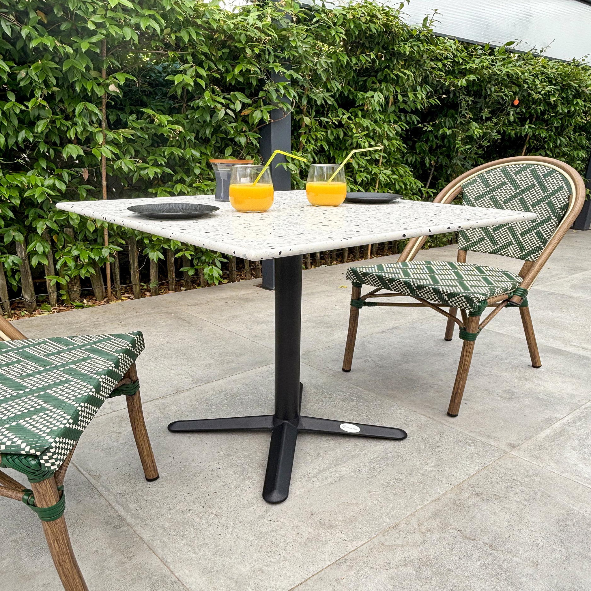 Voir la diapositive 3 : DCB GARDEN Ensemble repas de jardin en acier et plateau terrazzo (2 places)