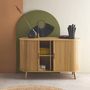 Voir la diapositive 3 : SWEEEK Buffet scandinave 2 portes coulissantes. 4 compartiments. effet bois rainuré. couleur naturelle. buffet bas. L 120 x P 40 x H 75cm