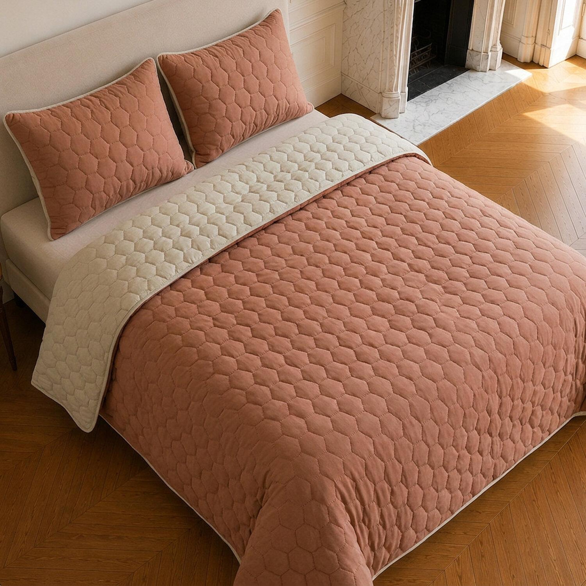 Voir la diapositive 4 : Home collection Couvre-lit matelassé réversible