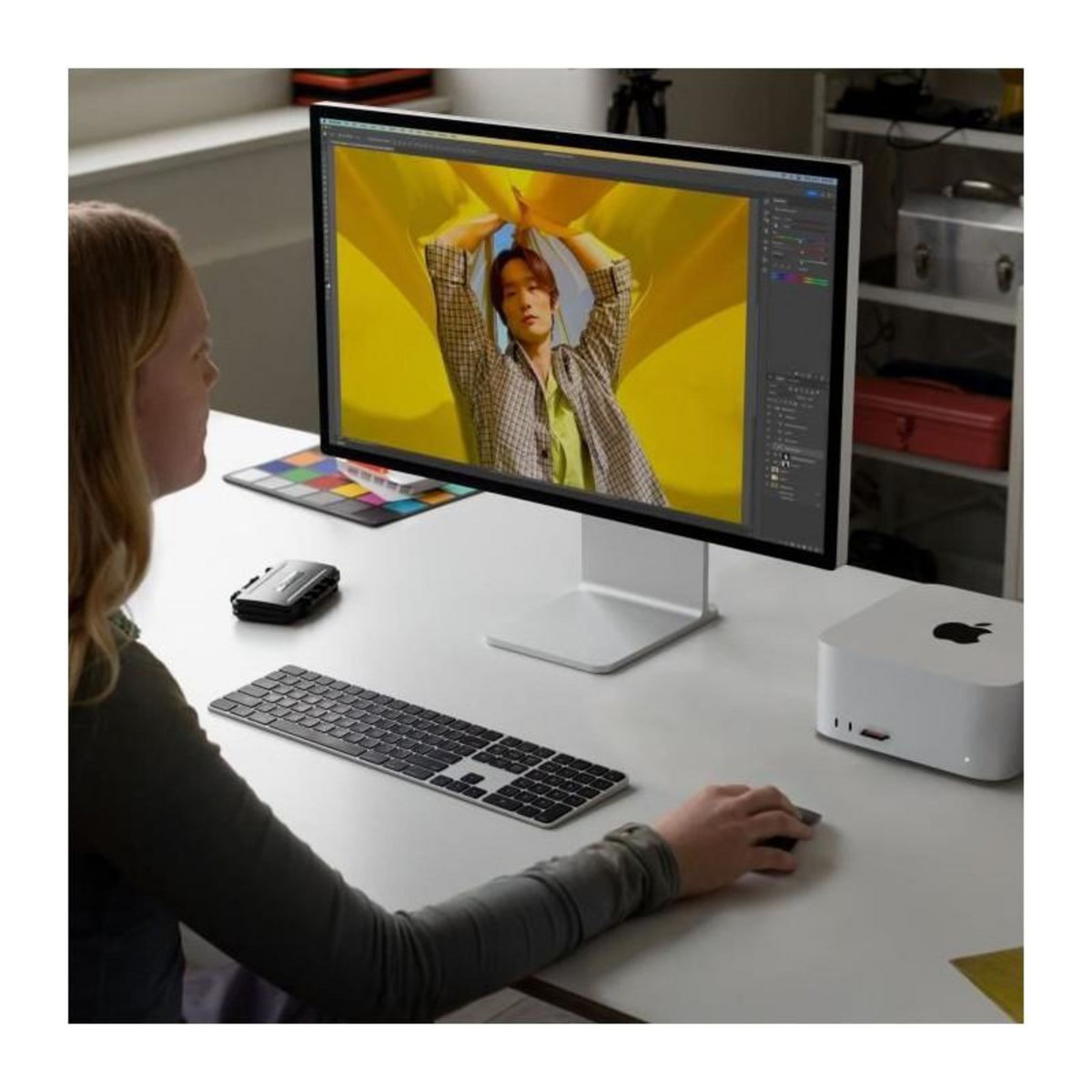 APPLE Apple - Mac Studio Apple M2 Max 12-core CPU - 30-core GPU - RAM 32Go - Stockage 512Go - Silver