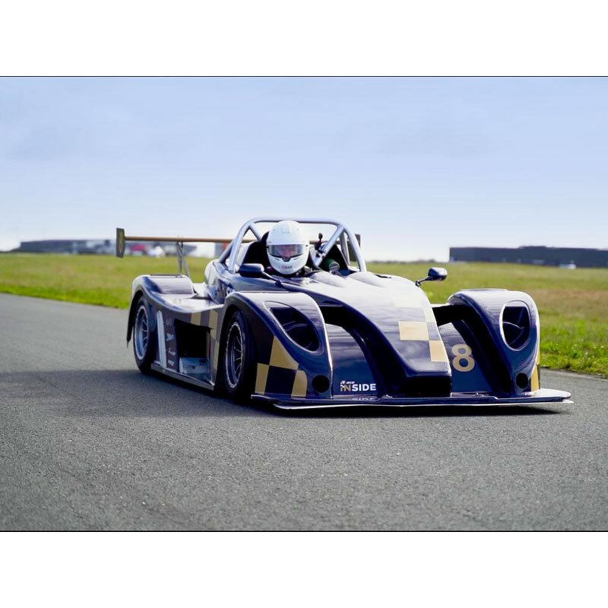 Smartbox Stage de pilotage : 10 tours de circuit en Proto Funyo - Coffret Cadeau Sport & Aventure