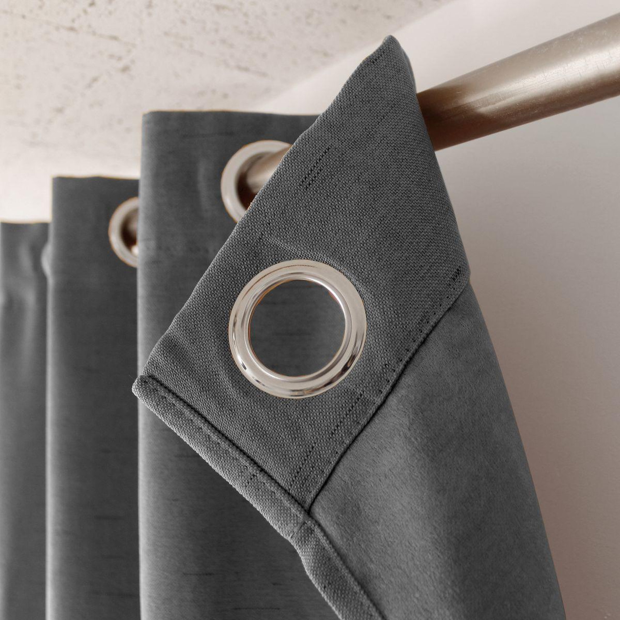 Voir la diapositive 2 : ENJOY HOME Rideau occultant isolant  floppy  140x240cm anthracite
