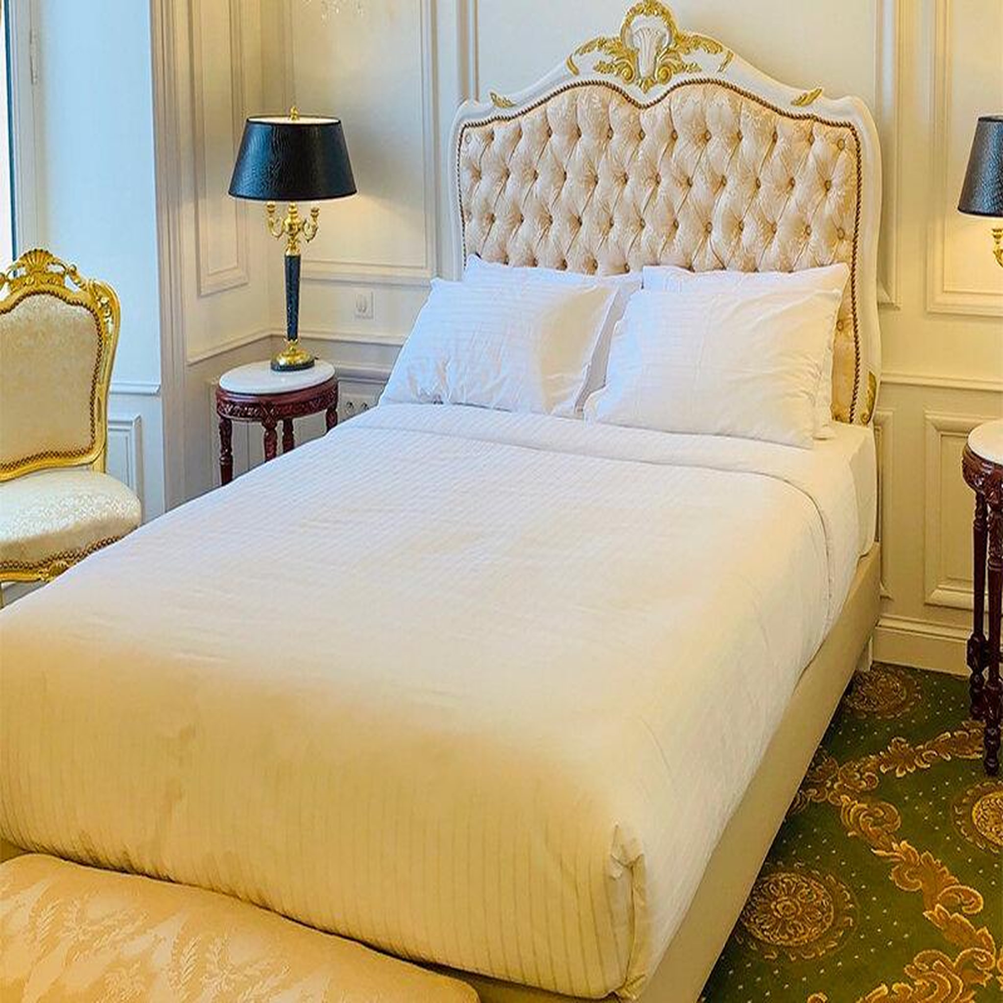 Voir la diapositive 2 : Smartbox Halte luxueuse de 3 jours en hôtel 4* avec dîner gastronomique près de la rochelle en basse saison - coffret cadeau séjour