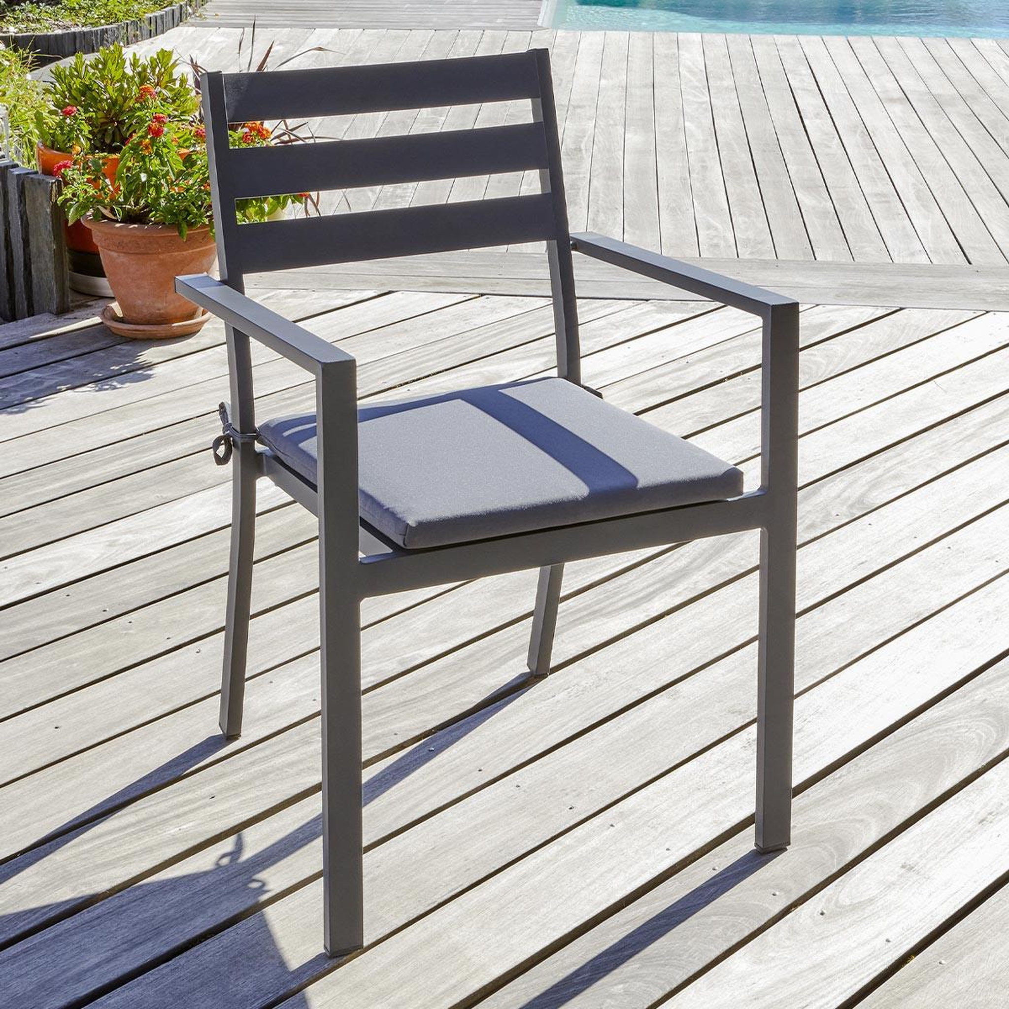 Voir la diapositive 2 : DCB GARDEN Fauteuil de Jardin Empilable  Pelosa  85cm Gris Anthracite