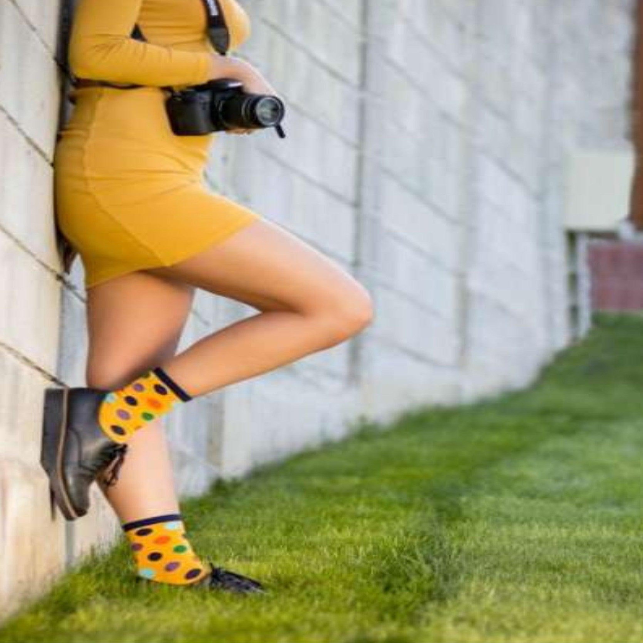 Voir la diapositive 5 : PIRIN HILL Chaussettes en bambou à pois - jaune