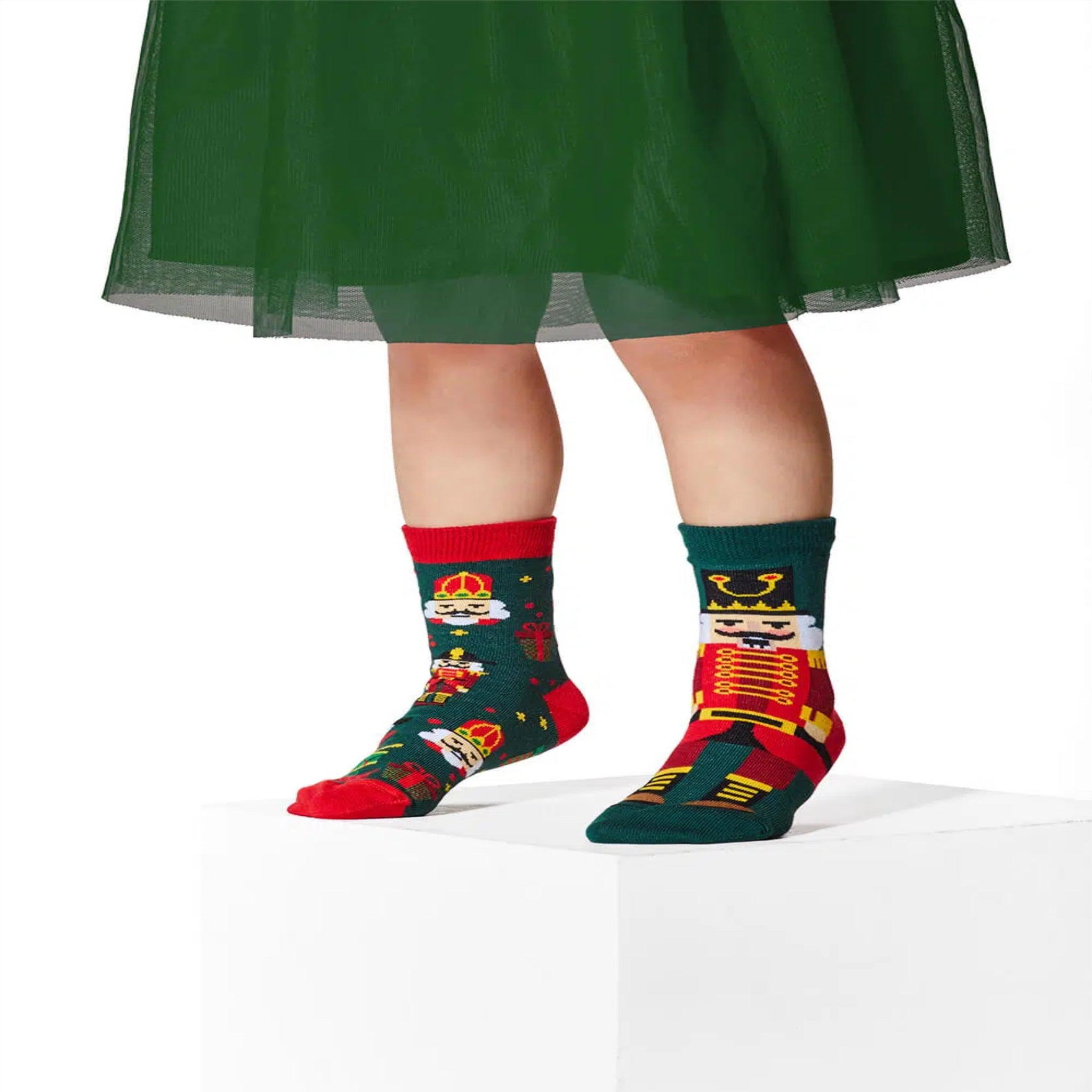 Voir la diapositive 2 : MANY MORNINGS Chaussettes enfants casse-noisettes
