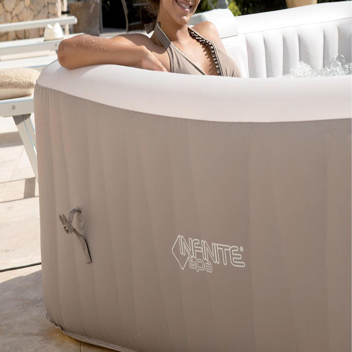 INFINITE SPA Spa gonflable Elite carré Bulles 2 places + Accessoires offerts - Infinite Spa