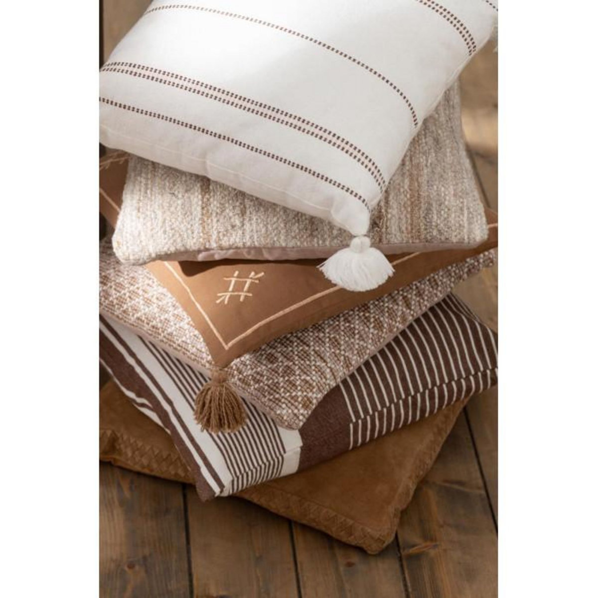 Paris Prix Coussin Déco  Jaisalmer  45x45cm Marron & Blanc