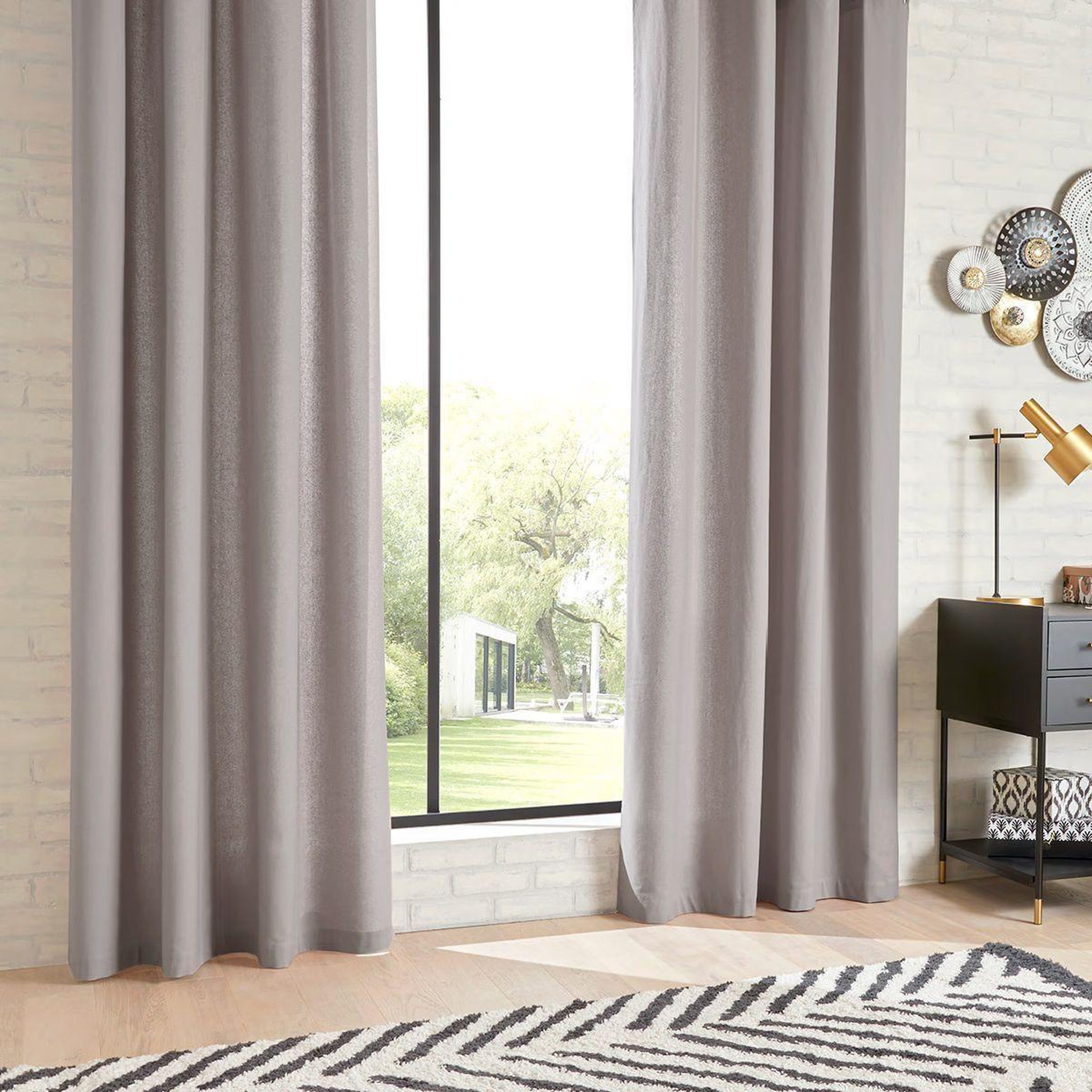 Voir la diapositive 1 : ATMOSPHERA Rideau à oeillets  everly  135x240cm gris clair