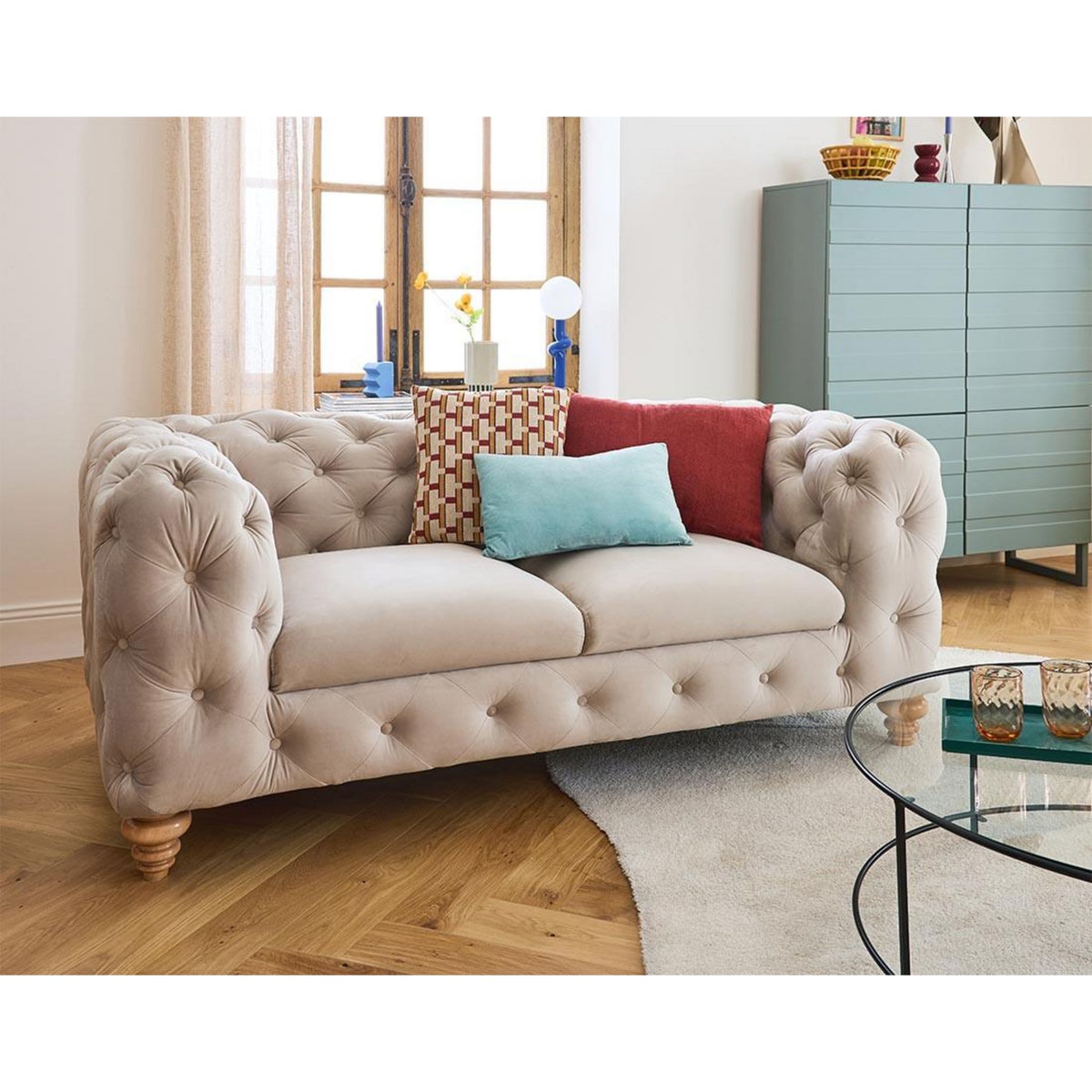 LISA DESIGN Walter - canapé 2 places chesterfield en velours - pieds bois