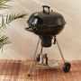 Voir la diapositive 3 : SWEEEK Barbecue charbon de bois Ø57cm - Georges - Noir émaillé. barbecue avec aérateurs. émaillé. fumoir. récupérateur de cendres