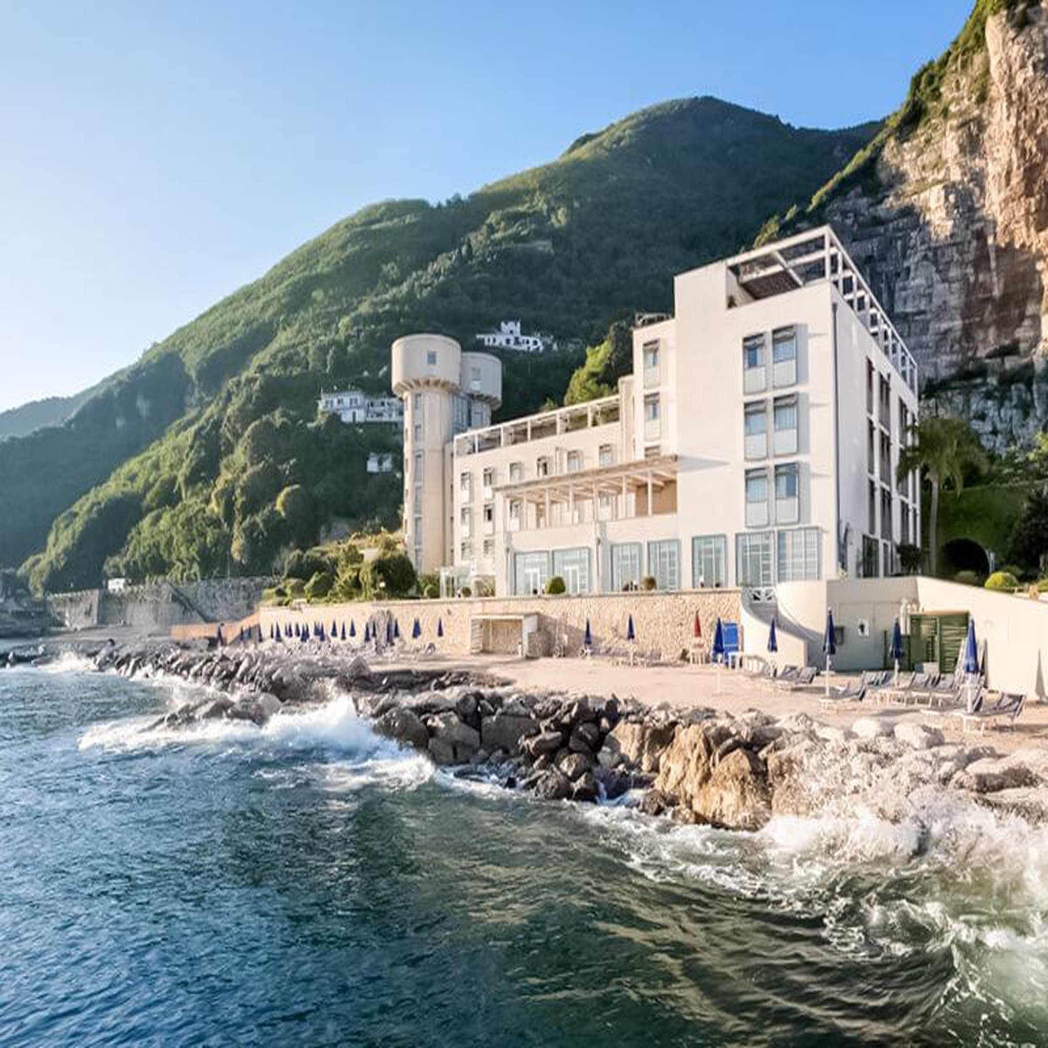 Voir la diapositive 2 : Smartbox 3 jours à naples - coffret cadeau séjour