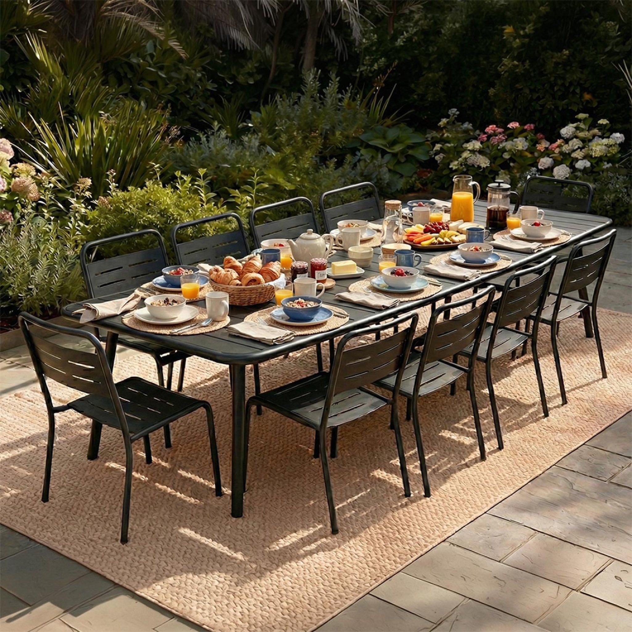 Voir la diapositive 5 : CONCEPT USINE Ensemble table de jardin 234 cm et 10 chaises bergame